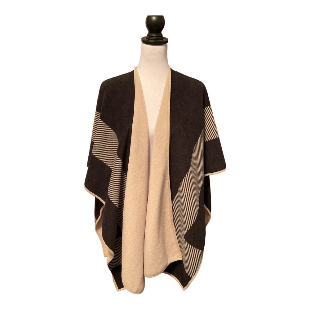 Woolrich Reversible Fleece Cape Wrap Poncho
